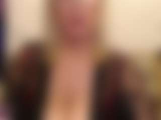 Live cam show with IlariaCetoi - Mature on Camsoda
