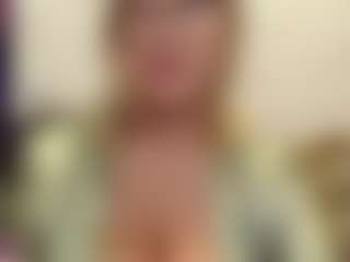 Live cam show with IlariaCetoi - Spy Granny on CSO-WL