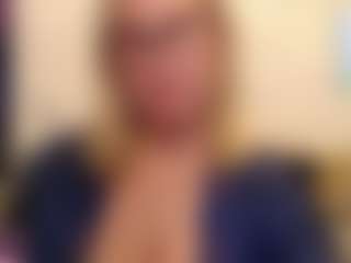 Live cam show with IlariaCetoi - Granny Big Ass on madthumbs