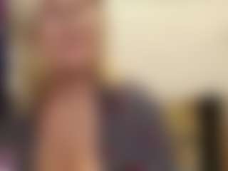 Live cam show with IlariaCetoi - Smoke on SpunkLive