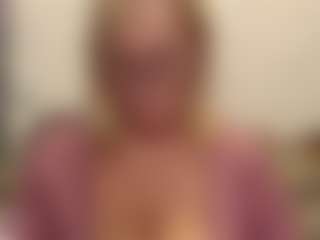 IlariaCetoi's Live Sex Cam Show