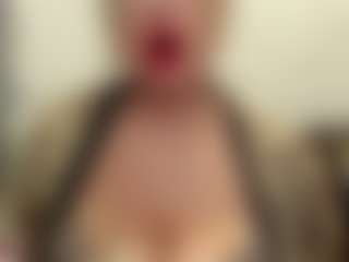 Live cam show with IlariaCetoi - Granny BBW on Taboo Cams XXX