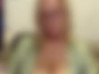 Live cam show with IlariaCetoi - Granny Dildo on Nude Chat * 1 On 1 Webcam Sex * Live Cam Show