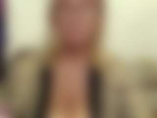 Live cam show with IlariaCetoi - Granny on CSO-WL