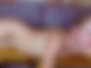 Live cam show with MissMotivated - Kitchen on iamadamtest123.com