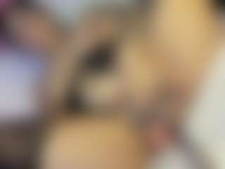 Halana_squirts's Live Sex Cam Show