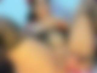 Halana_squirts's Live Sex Cam Show