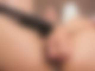 Live cam show with ah-mara - Granny on Camsoda