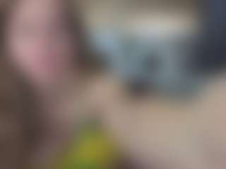 Live cam show with Margo and Alice - Deepthroat on madthumbs