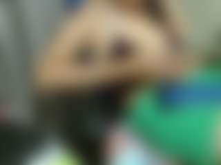 Gomezdanis01's Live Sex Cam Show