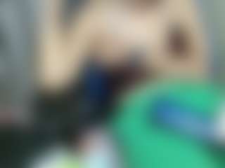 Gomezdanis01's Live Sex Cam Show