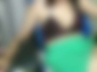 Gomezdanis01's Live Sex Cam Show
