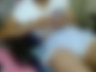 Live cam show with Gomezdanis01 - Skinny on realtime-chat