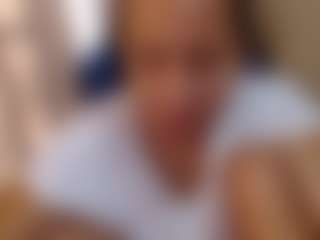 Live cam show with Gomezdanis01 - Handjob on Camsoda