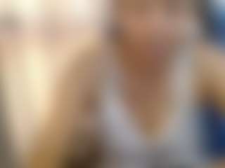 Live-sekscamshow van Gomezdanis01