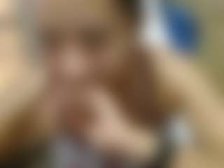 Gomezdanis01's Live Sex Cam Show