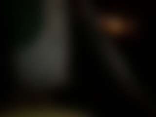 AlexisMalone's Live Sex Cam Show