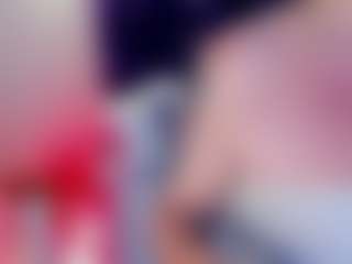 Live cam show with Gin - Messy on MyBangCams