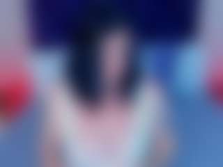 Live cam show with Gin - Flirty on luckytryst.com