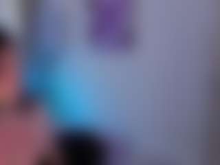 Live cam show with Gin - Tease Mature on SpunkLive