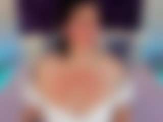 Live cam show with Gin - Twitter on AdultVida.com