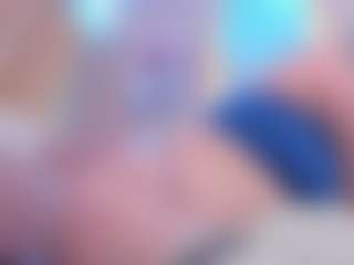 Live cam show with Gin - Wild on Dare Cams
