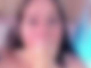 Live cam show with Gin - Wild on Camsoda