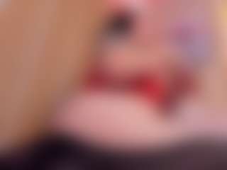 Live cam show with Gin - Pegging on Camsoda