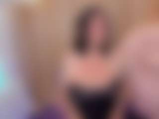 Live cam show with Gin - Wild on Camsoda