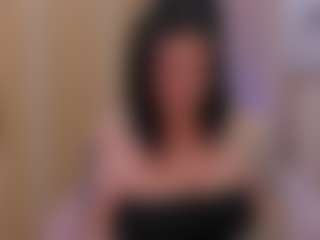 Live cam show with Gin - Wild on Camsoda