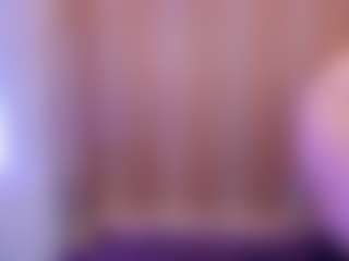 Live cam show with Gin - Facial Piercings on Gym Cam Girls