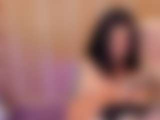 Live cam show with Gin - Wild on Lustler