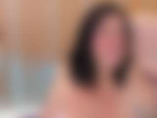 Live cam show with Gin - Butt Plug on Dare Cams