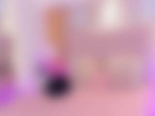 Live cam show with Gin - Pegging on TeamSkeetLive