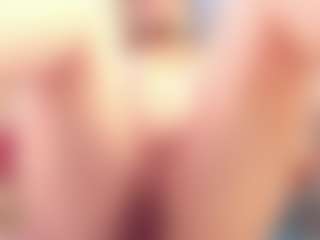 Live cam show with Gin - Pegging on madthumbs