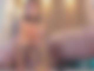 Live cam show with Gin - Wild on Camsoda