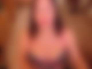 Live cam show with LauraRuth - Sexy on CamwithHer