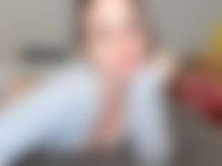 Live cam show with SUPAFREAK - Shaved Pussy on Fling VIP Chat
