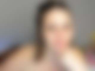 Live cam show with SUPAFREAK - Shaved Pussy on studioflirtlive.com