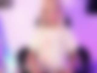Live cam show with SussanQueen - College on madthumbs