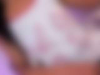 HotLittleBittch's Live Sex Cam Show