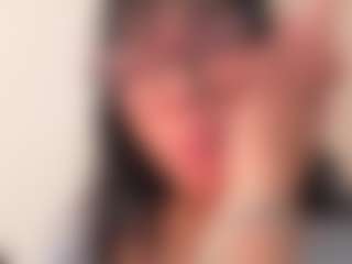 Live cam show with Alice-rausing - Tongue on TottyGirls