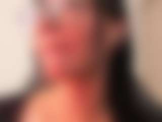 Live cam show with Alice-rausing - Slave on Fit Hotties