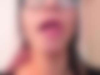 Live cam show with Alice-rausing - Tongue on instabang