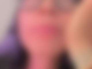 Live cam show with Alice-rausing - Tongue on Camsoda