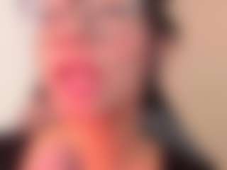 Live cam show with Alice-rausing - Slave on SinfulBabes