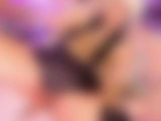 Live cam show with shayna_manson_ - Smoke on Camversity