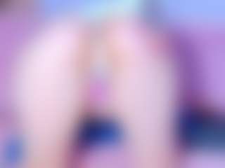 isabelle-adjanii's Live Sex Cam Show