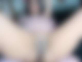 Live cam show with chirlyy - 420 on Camversity