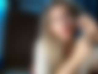 firebirdMIA MILF webcam performer live streaming